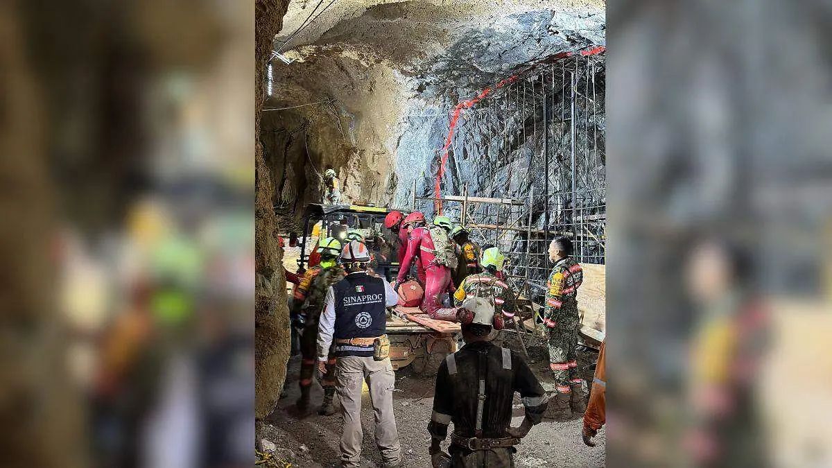 Rescate de minero en la mina Santa Fe en El Rosario, Sinaloa