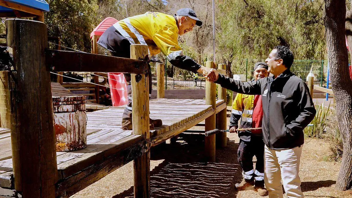 01 Parques dignos impulsan la convivencia familiar Toño Ochoa fortalece espacios recreativos en Durango (2)