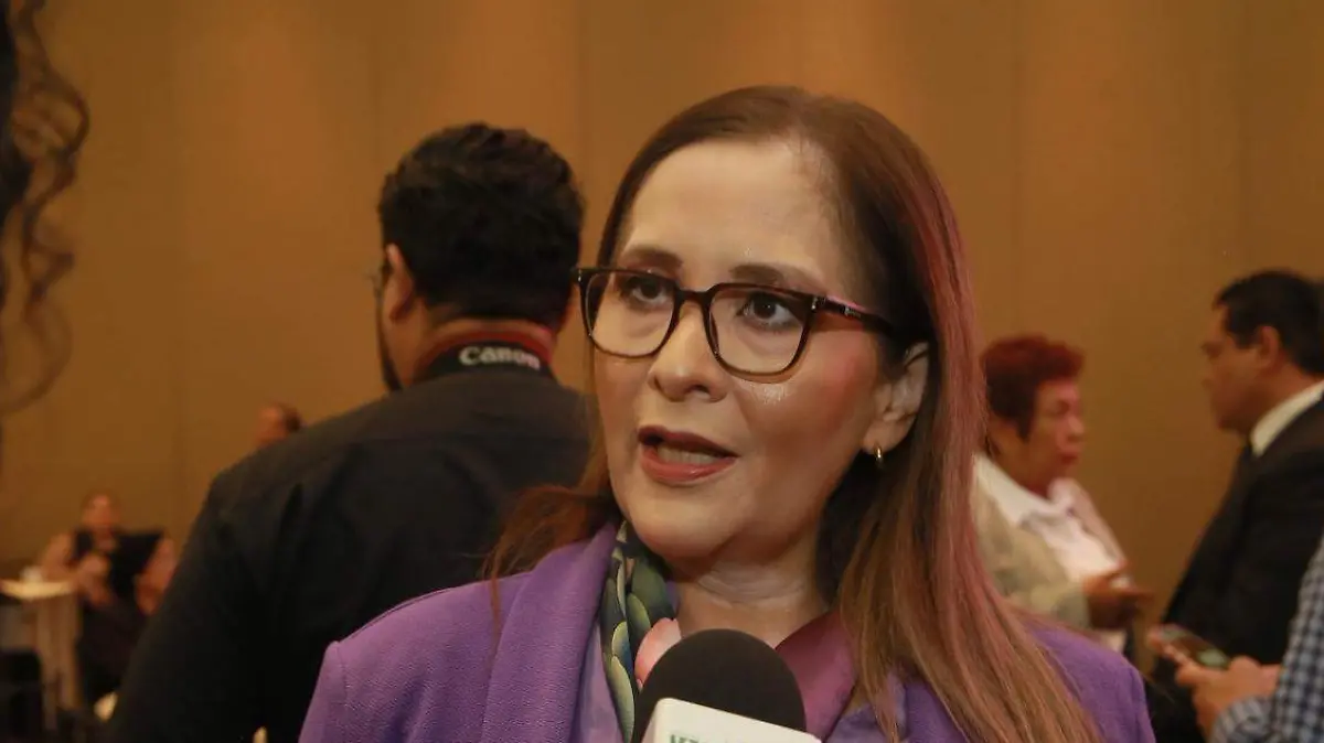  Claudia Hernández Espino