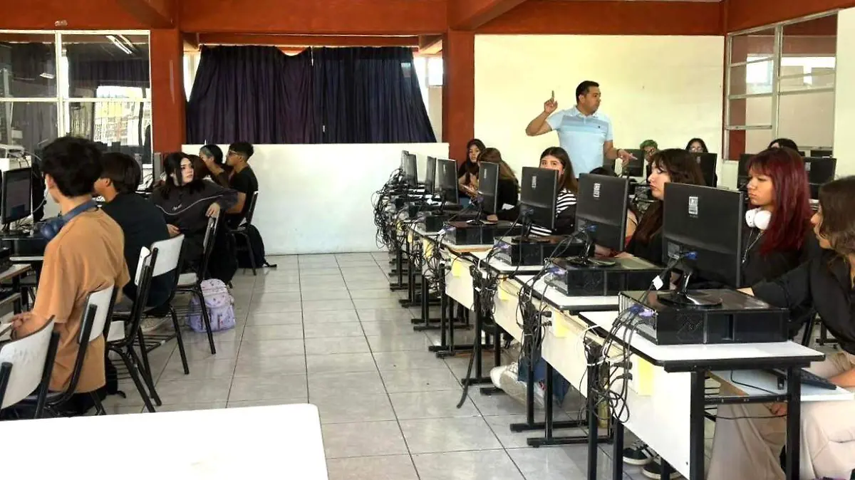 CCH-UJED fortalece preparación de estudiantes rumbo al Ceneval