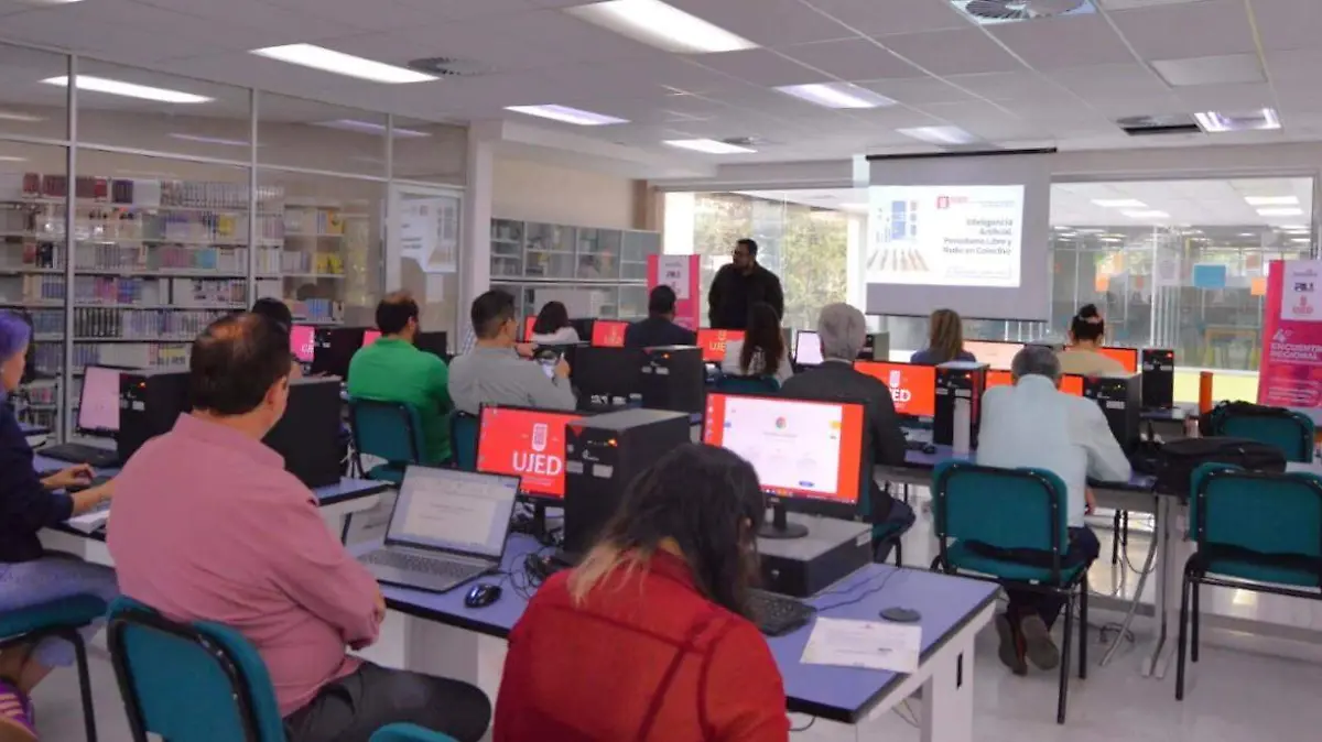 UJED capacita a las Radios Universitarias de México con taller de Inteligencia Artificial