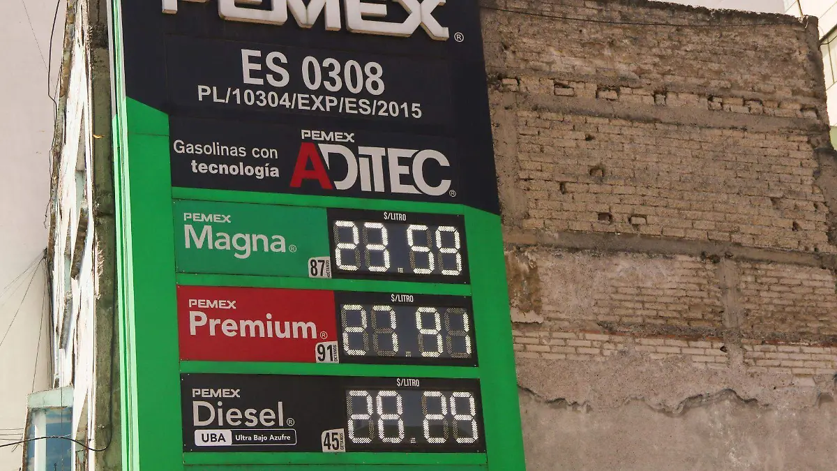 1075805_Gasolina en 23 pesos CDMX_web