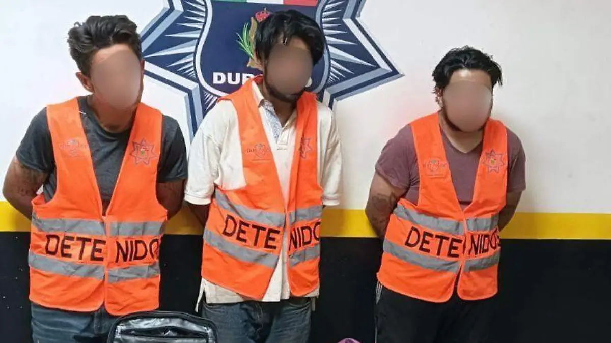 POLICÍA MUNICIPAL DETIENE A TRES SUJETOS POR PRESUNTO ROBO A TRANSEÚNTE  07.05.2026
