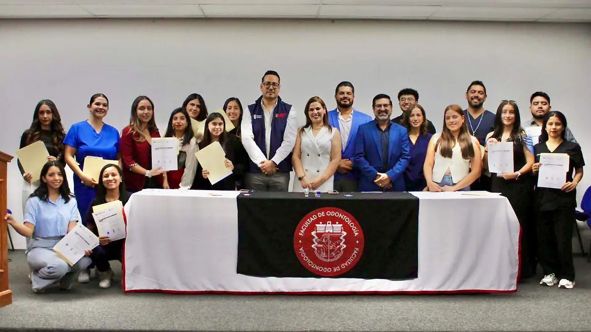 Facultad de Lenguas de la UJED fortalece certificacioìn de ingleìs en estudiantes de Odontologiìa