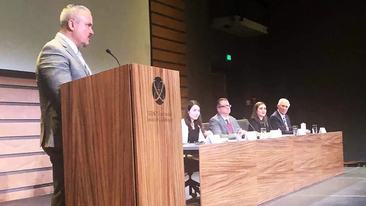 Académicos de la UJED participan en Congreso Nacional de Derecho Constitucional