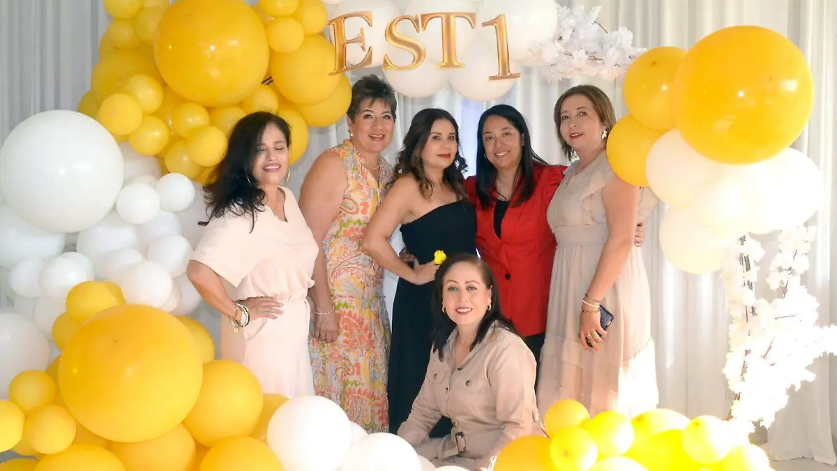 Alegre festejo para maestros de la EST 1