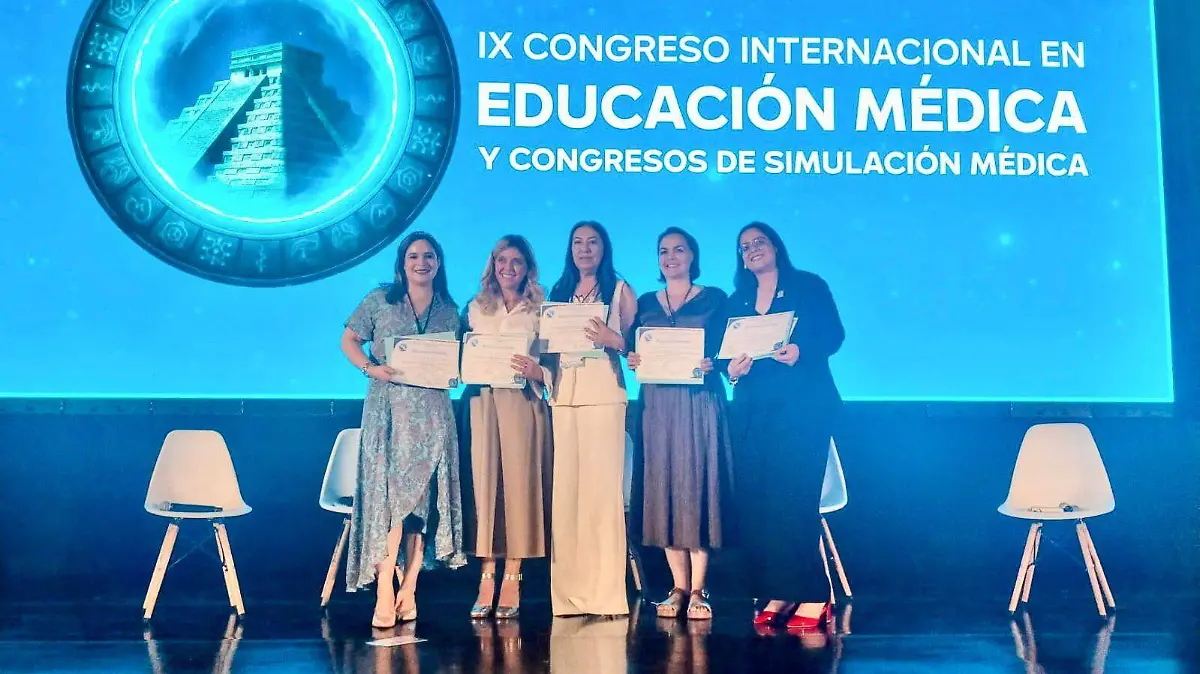 FAMEN-UJED destaca participación académica en congreso internacional de educación médica