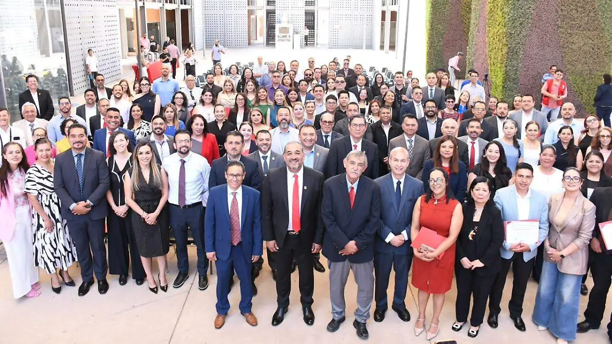 Reciben reconocimiento 176 investigadores de la UJED por su labor científica y académica
