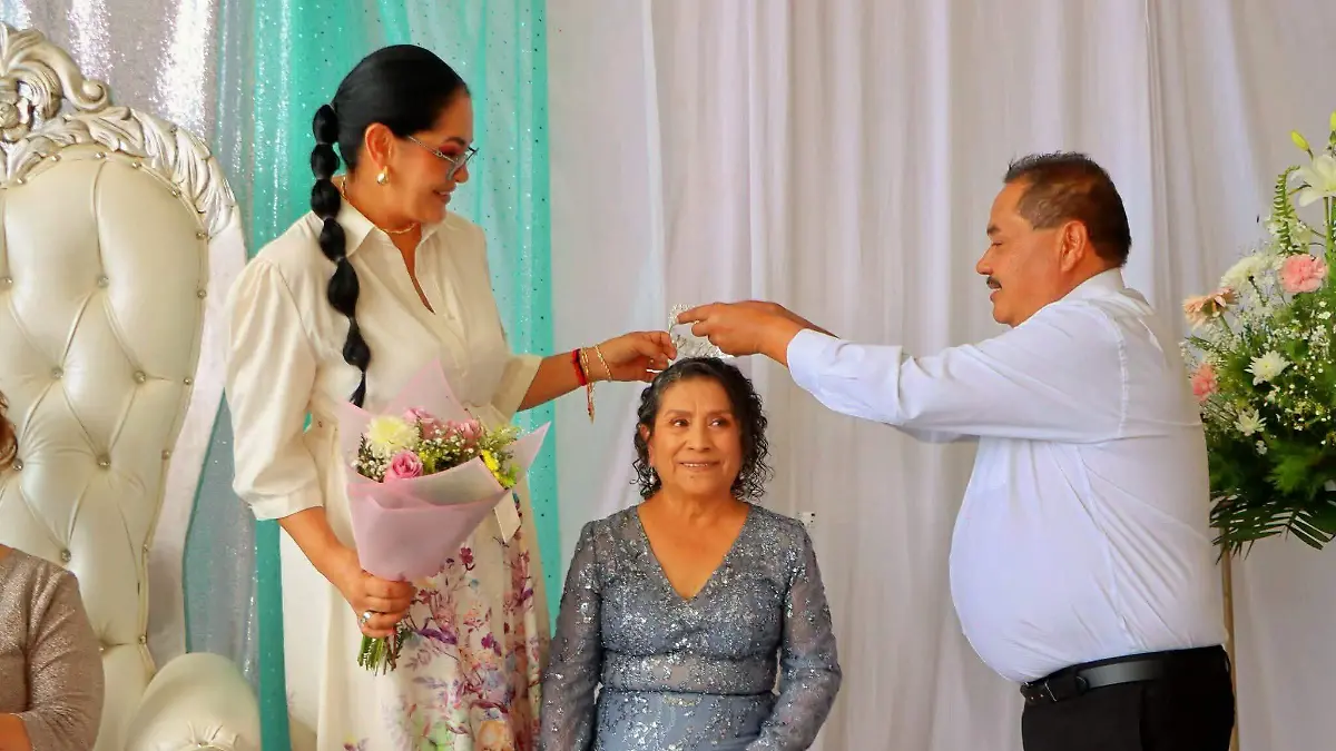 Coronación de Magda, nueva reina