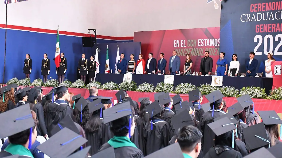 Concluyen sus estudios 580 joěvenes del Colegio de Ciencias y Humanidades de la UJED 1
