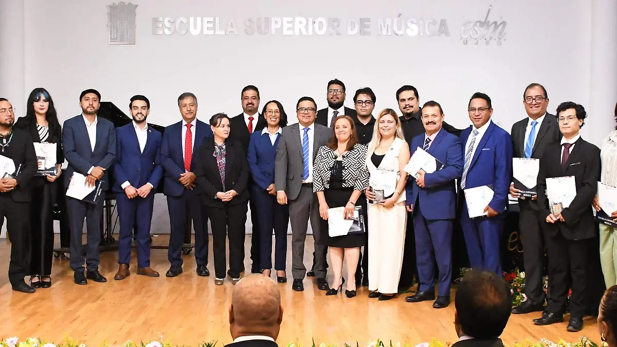 Escuela Superior de Música entrega cartas de pasante a la cuarta generación de Docencia Musical y Expresión Artística
