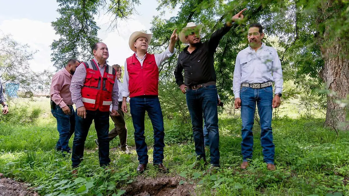 Peñón Blanco ampliará su panteón municipal con 400 nuevos espacios y 400 gavetas_ inician la obra Esteban Villegas y Elías Bustamante (2)