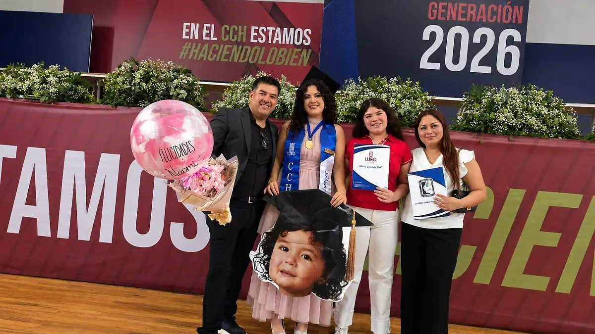 SU FAMILIA (1)