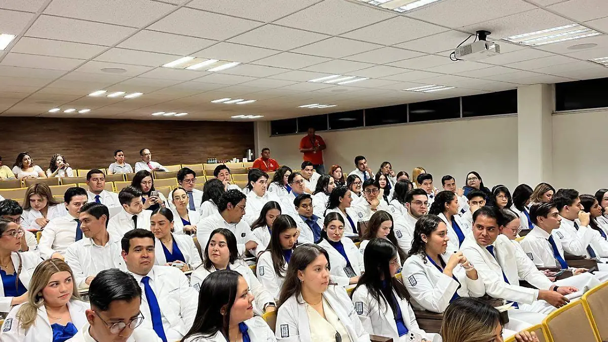 FACSA UJED IMPULSA A UNA NUEVA GENERACIÓN DE PROFESIONALES DE LA SALUD RUMBO AL SERVICIO DE LA SOCIEDAD (4)