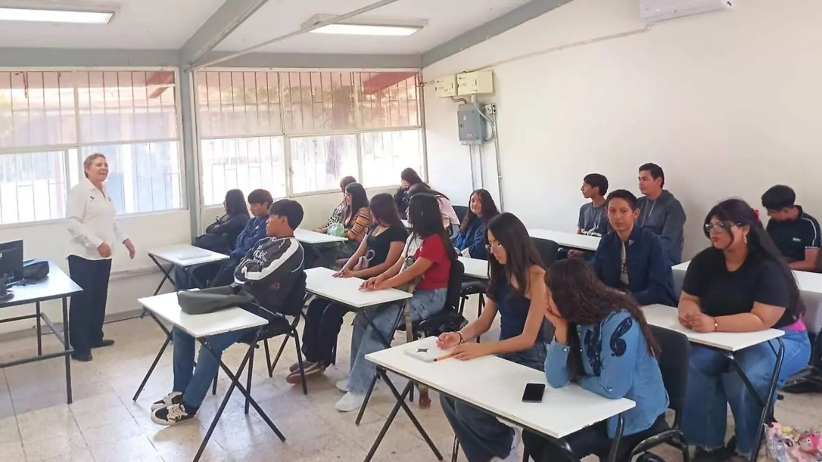 La Escuela de Ciencias y Tecnologías de la UJED da la bienvenida a 180 alumnos en su Curso de Inducción para el semestre B2026