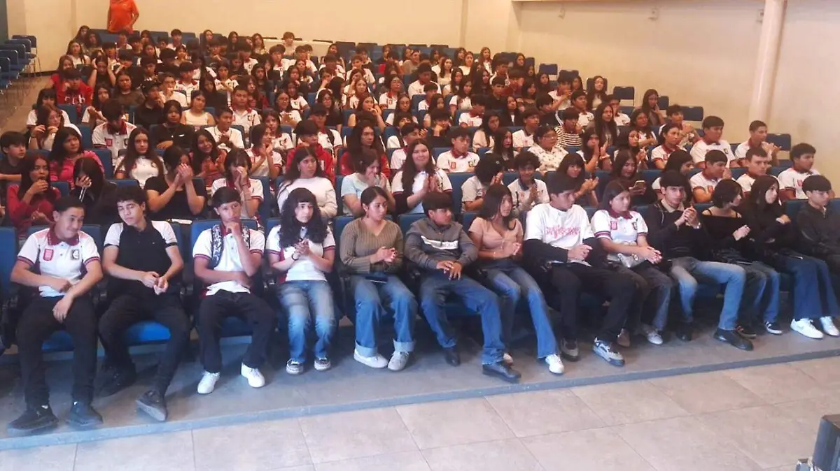 CCH-UJED fortalece la integración de estudiantes de nuevo ingreso con exitoso curso de inducción 2