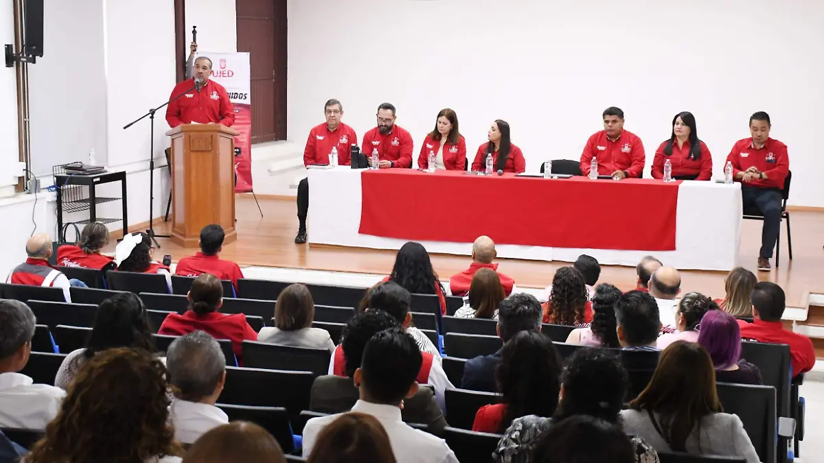 En la Universidad no venimos a transitar venimos a tomar decisiones rector de la UJED 2