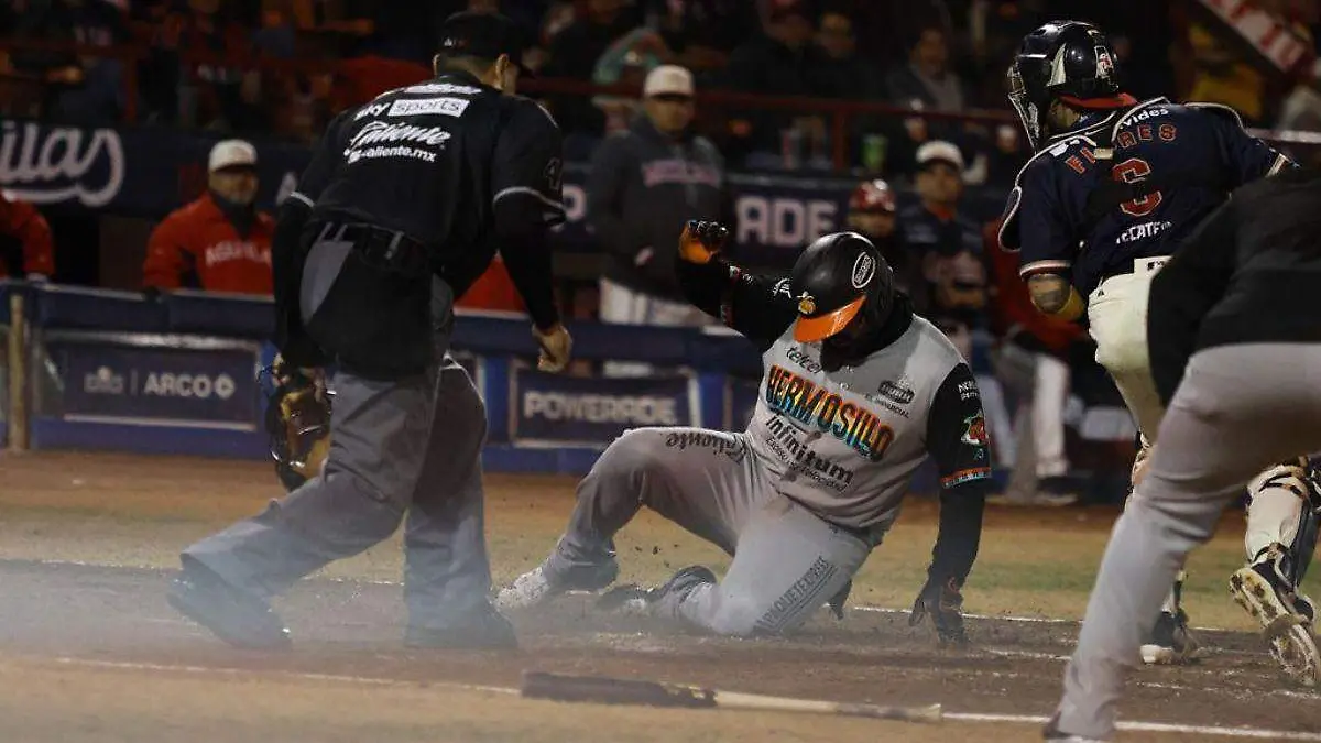 Naranjeros vs Águilas