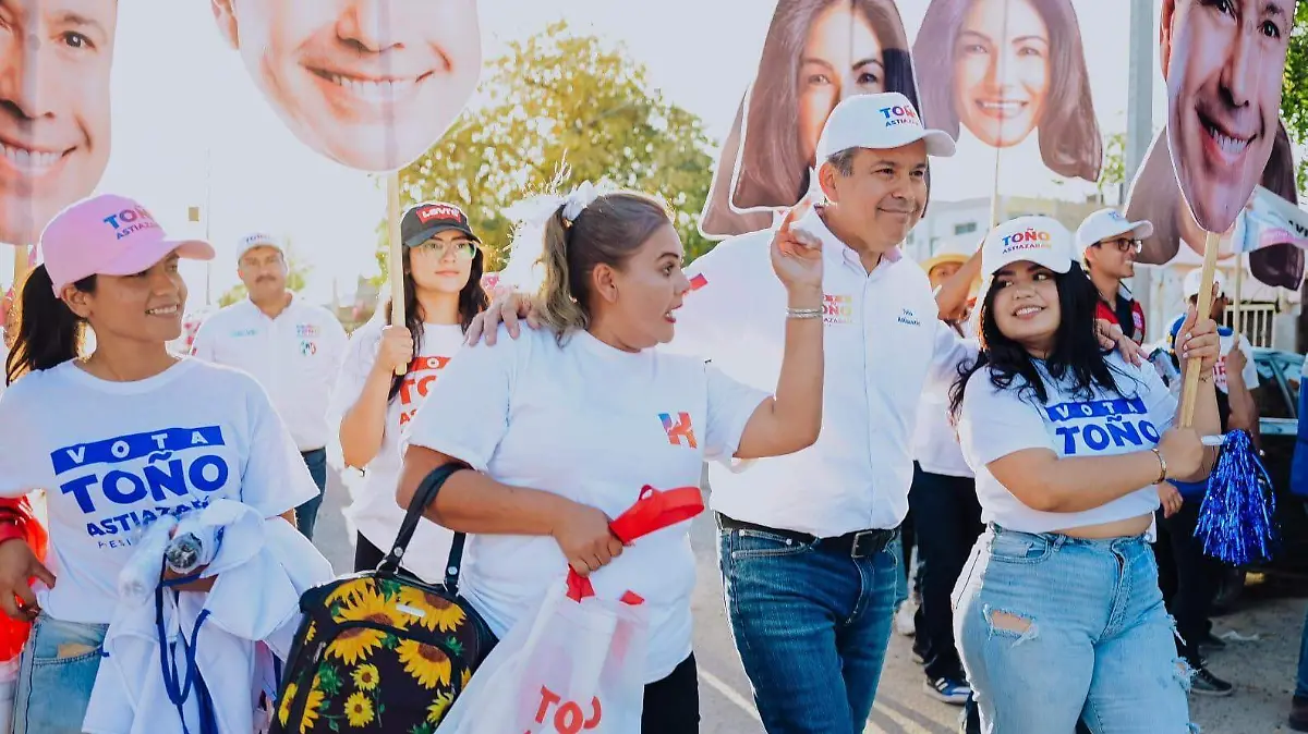 Llama Toño Astiazarán a continuar la ruta de cambios y no regresar al pasado (3)