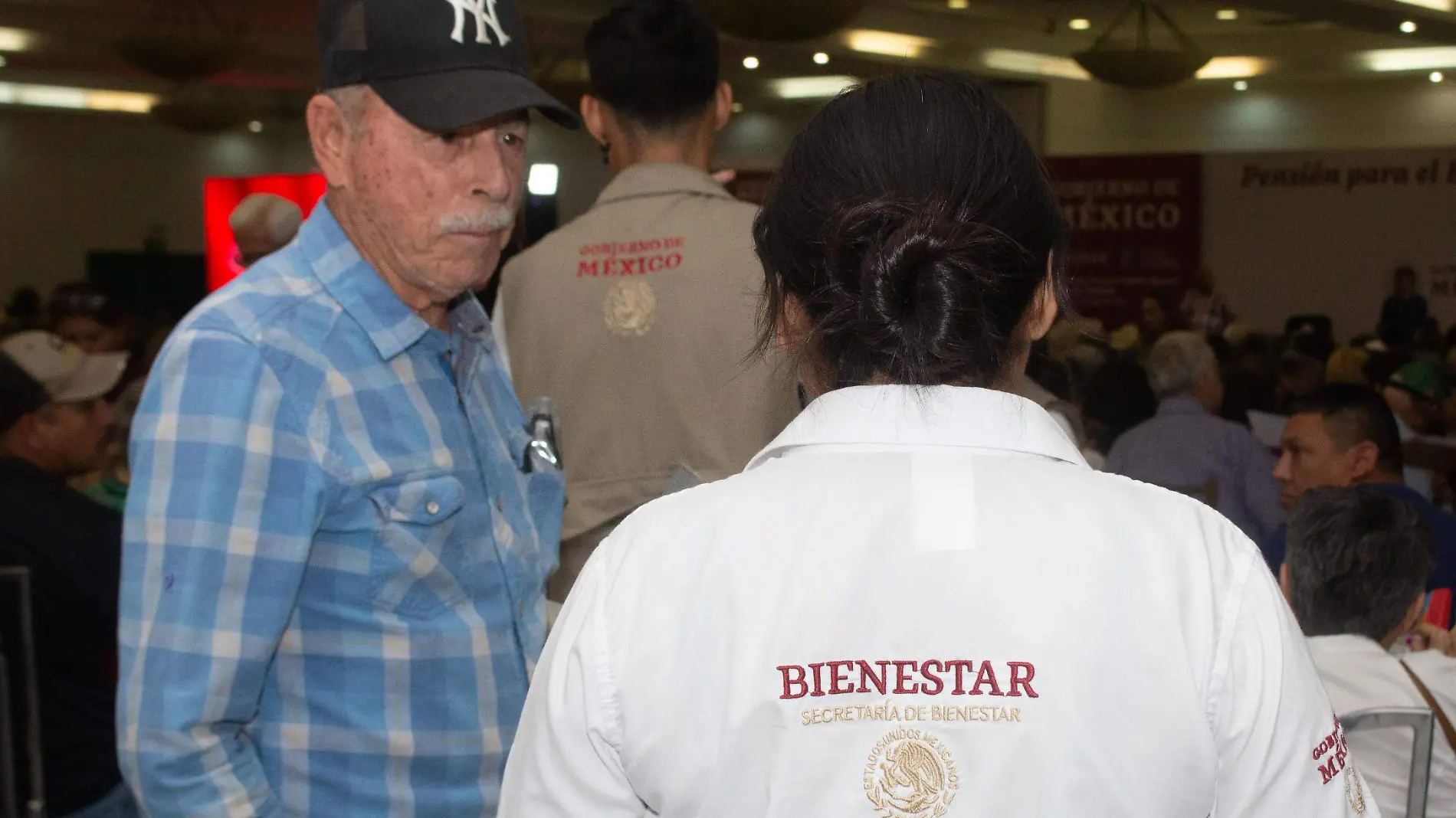 adultos mayores Pensión del Bienestar