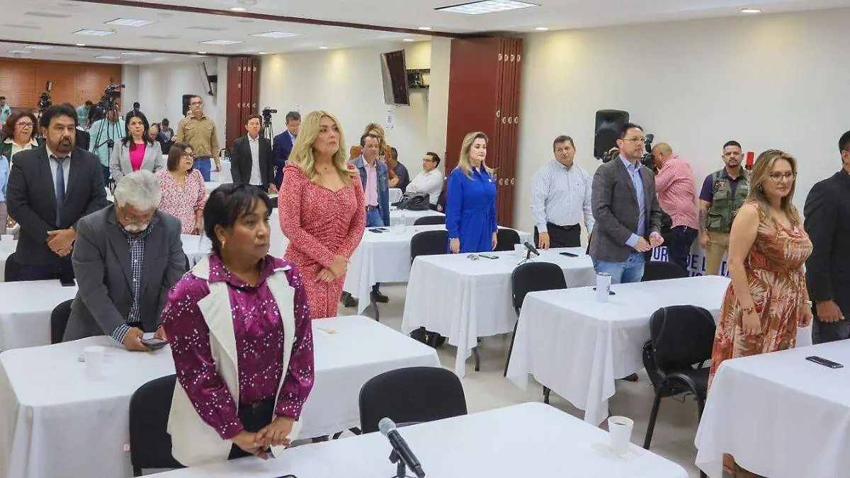 Diputados en nueva sede del Congreso del Estado