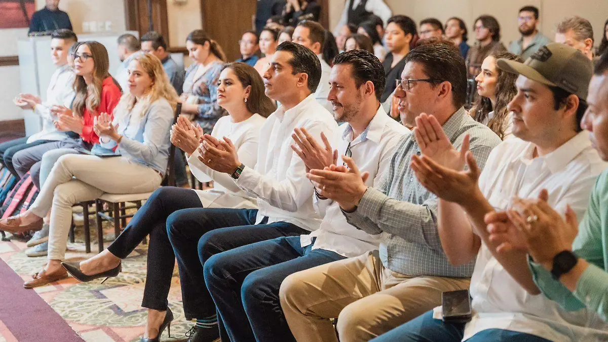 Javier Corral da a conocer plan anticorrupción de Claudia Sheinbaum en Sonora