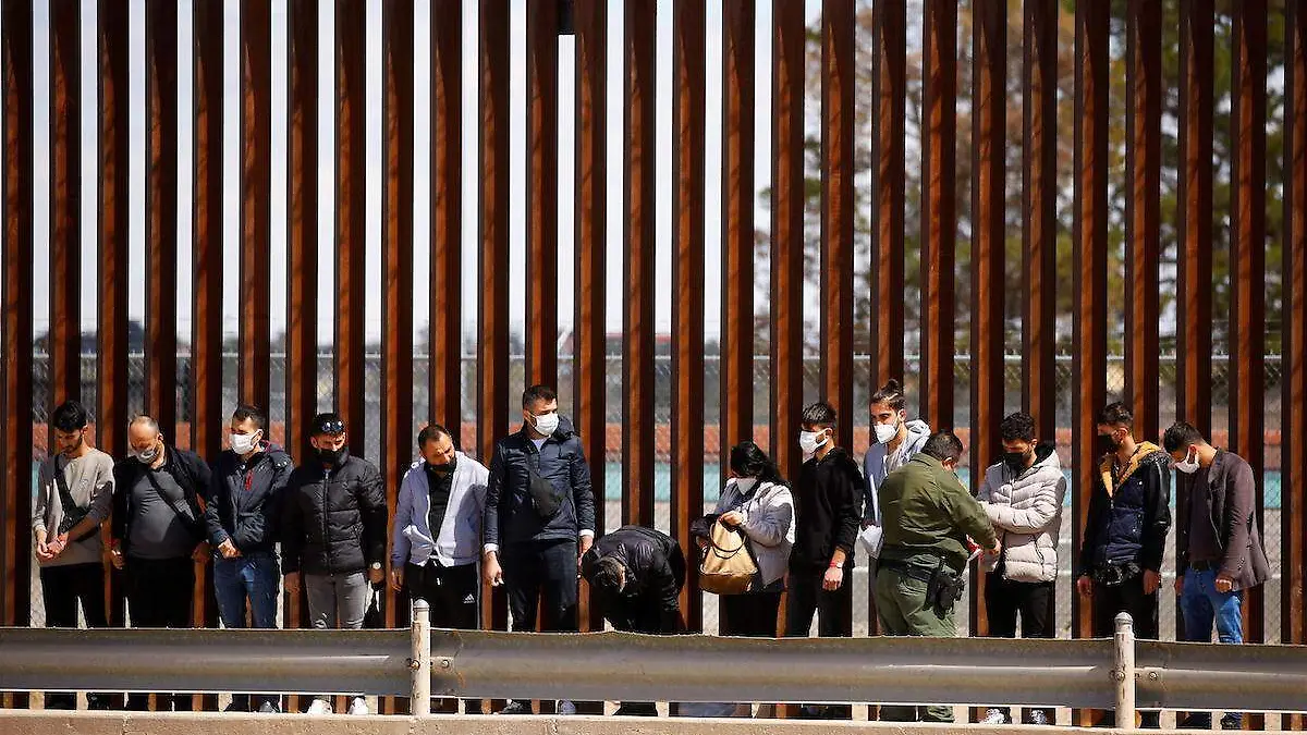 2022-03-31T022906Z_1347538689_RC2ZCT9E1EWA_RTRMADP_3_USA-IMMIGRATION-MEXICO