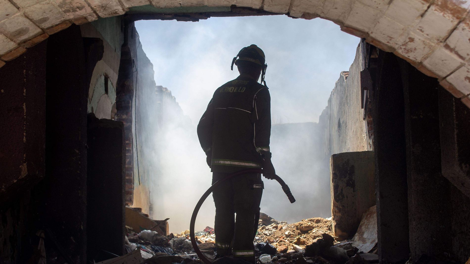 Incendio calle revolucion bomberos de hermosillo
