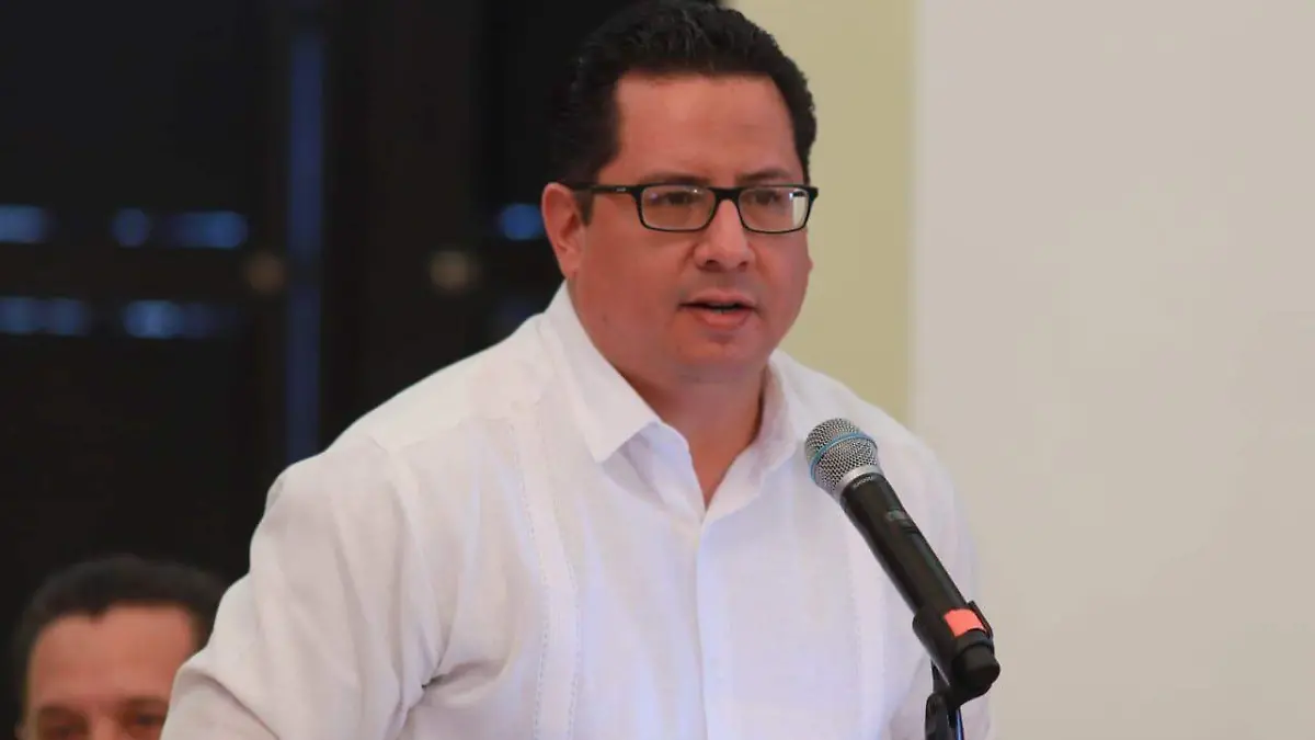 José Luis Alomía Zegarra secretario de Salud en Sonora