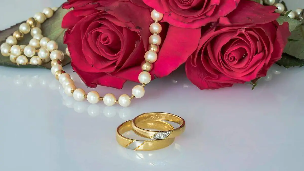 Algunos venden el anillo de matrimonio