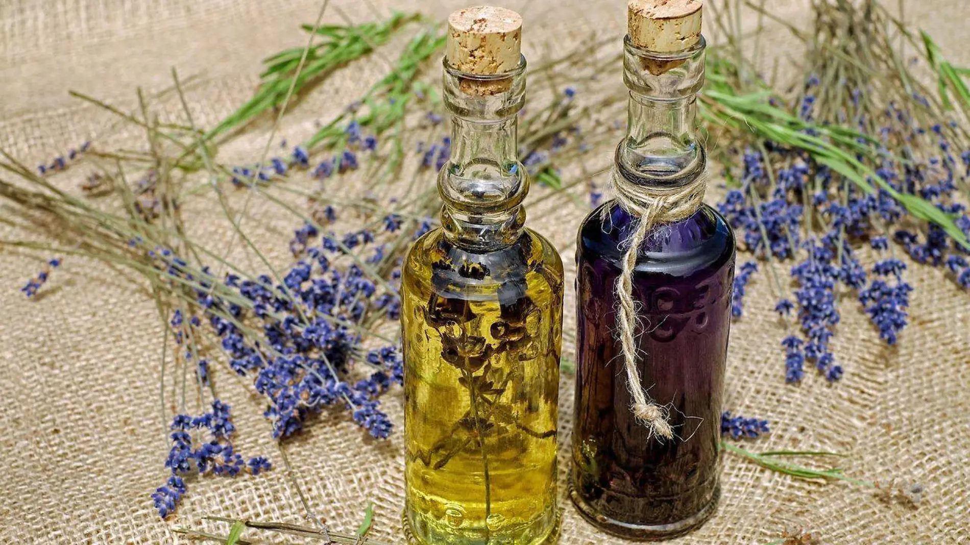 aceites esenciales con lavanda