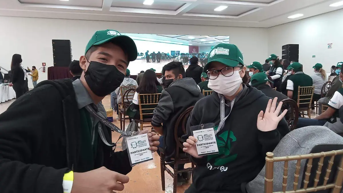 Alumnos de Conalep en concurso nacional de robótica