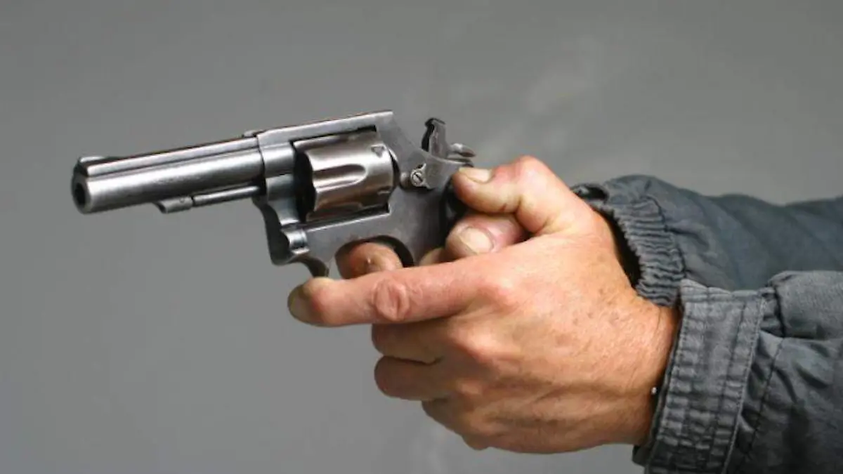 pistol