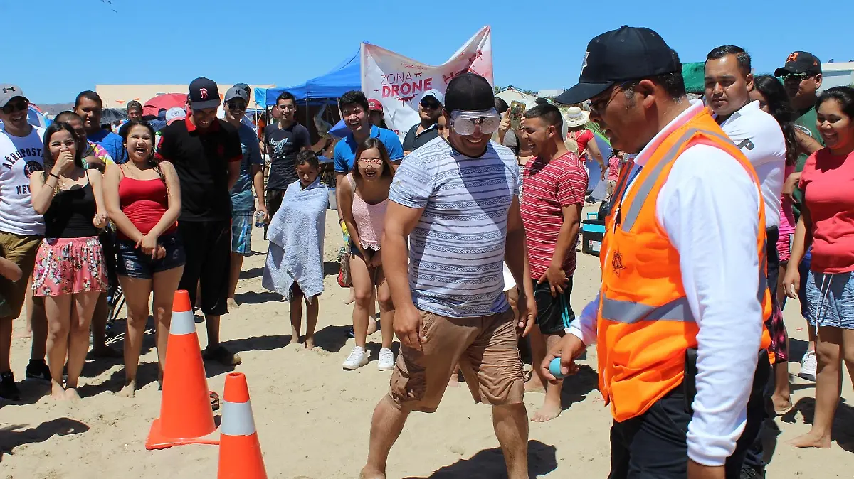 Realizan actividad en playas y puntos más visitados con lentes simuladores de alcoholemia (5)