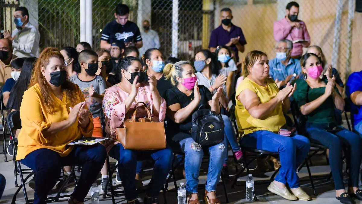 Alcalde toma protesta a nuevos comités vecinales en Pueblitos