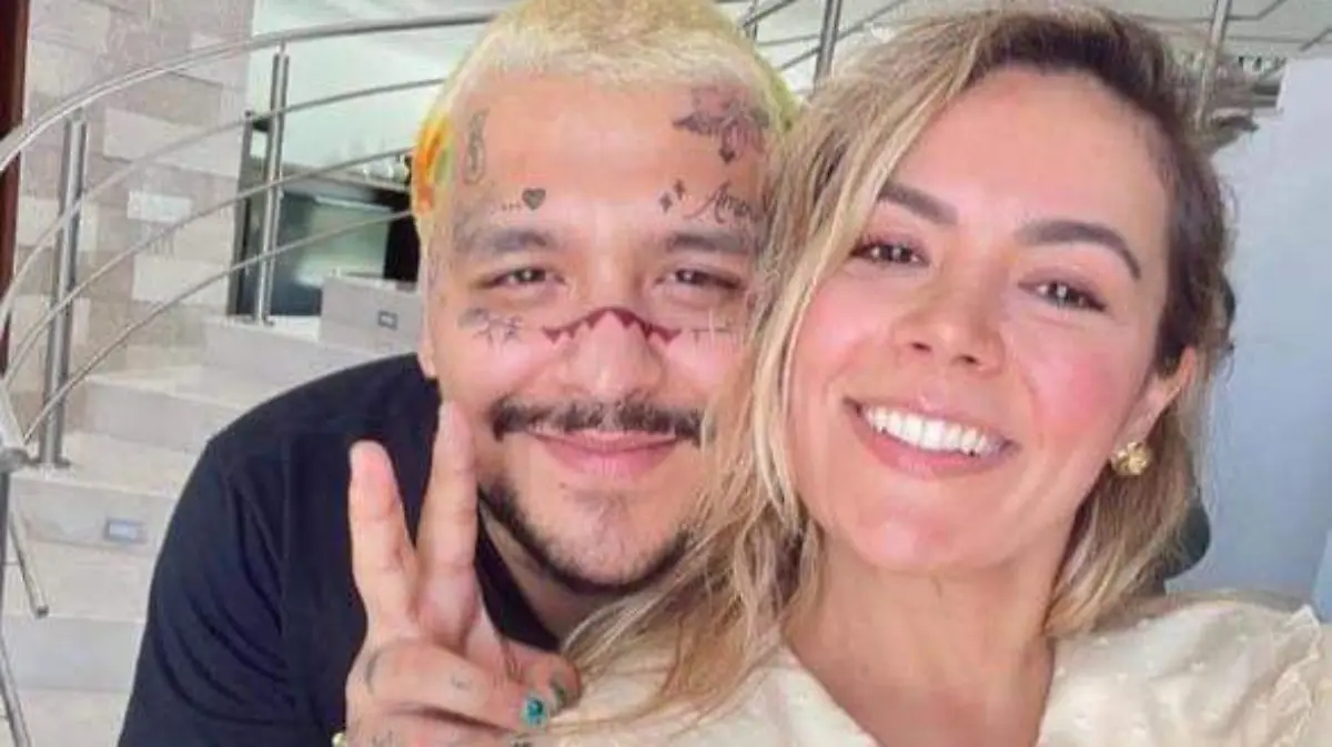 Christian Nodal y morra