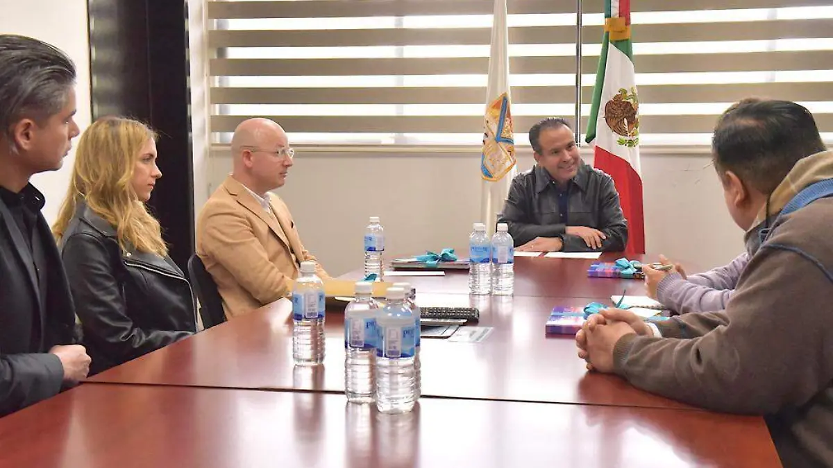 Delegación de Hungría con Antonio Astiazarán