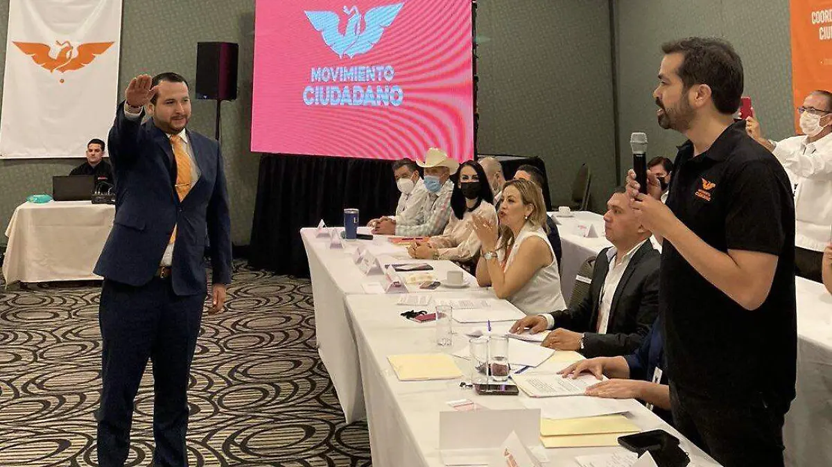 Manuel Scott rinde protesta como coordinador de Movimiento Ciudadano en Sonora