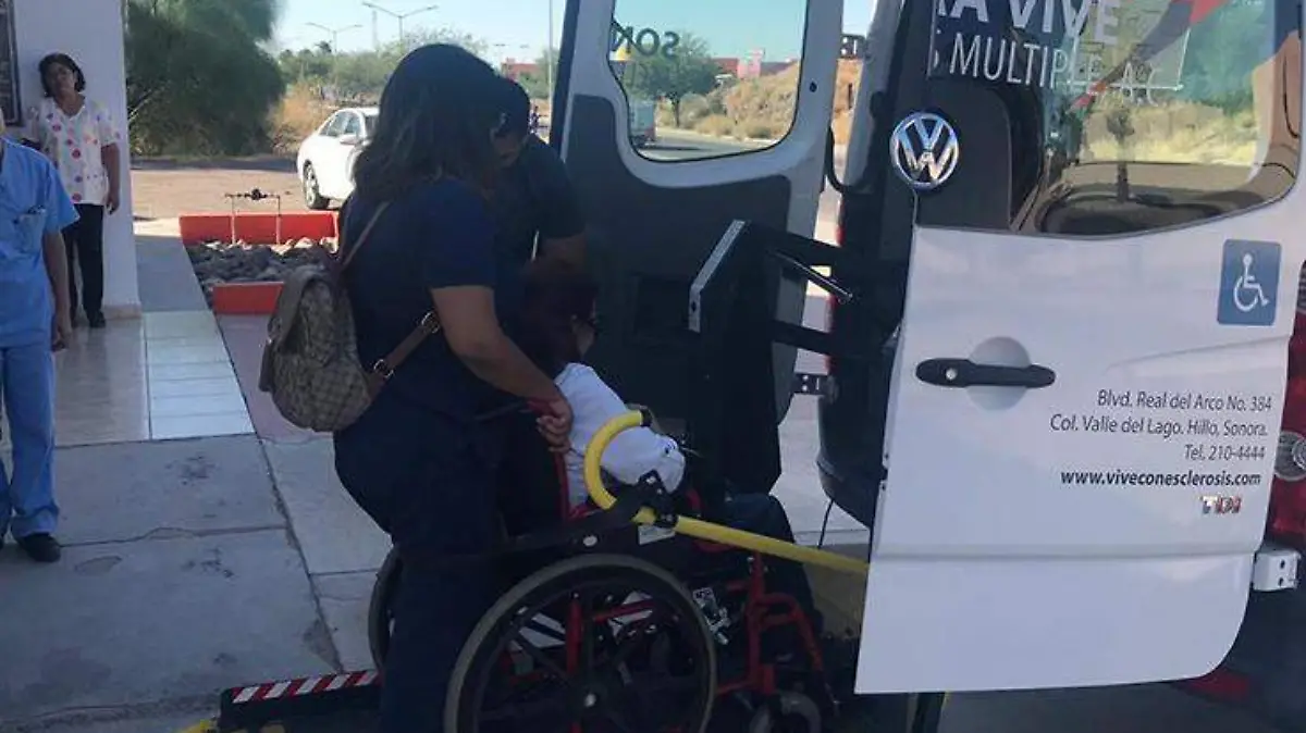 8 trabaji  ADRIANA TELLEZ