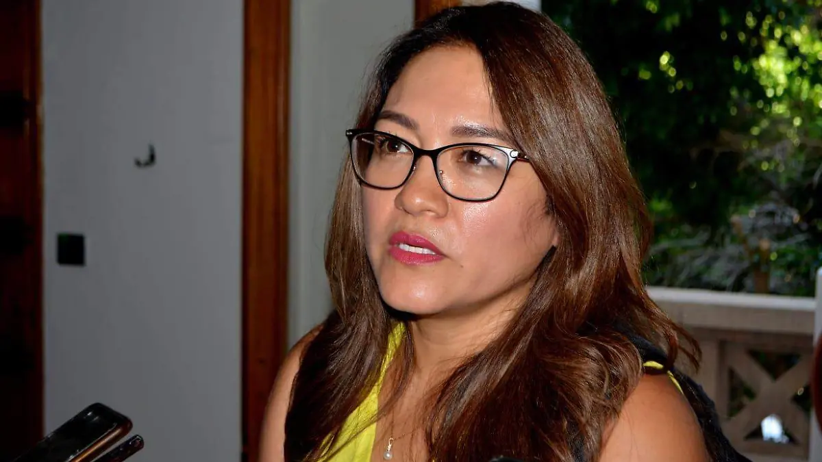 Carla Neudert Córdova encargada de la energía solar