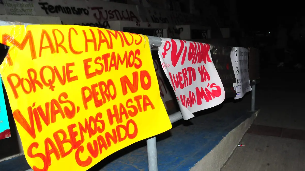 230220- Manifestacion en Poder Judicial del Estado- Anny Peñuñuri (8)