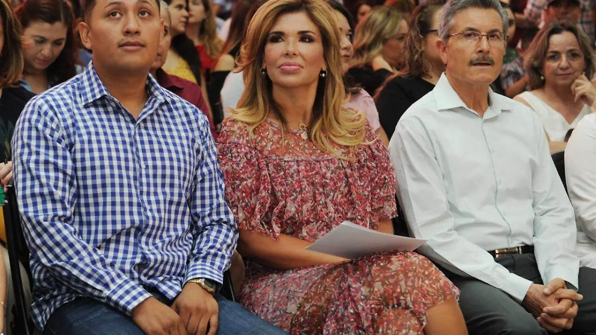 Gobernadora becas 1
