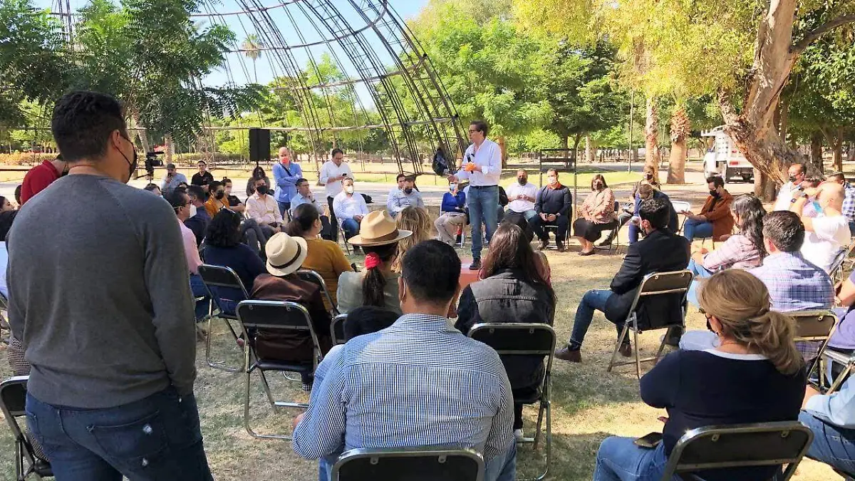 Salomón Chertorivski habló y escuchó a los ciudadanos desde la concha acústica del Parque Madero