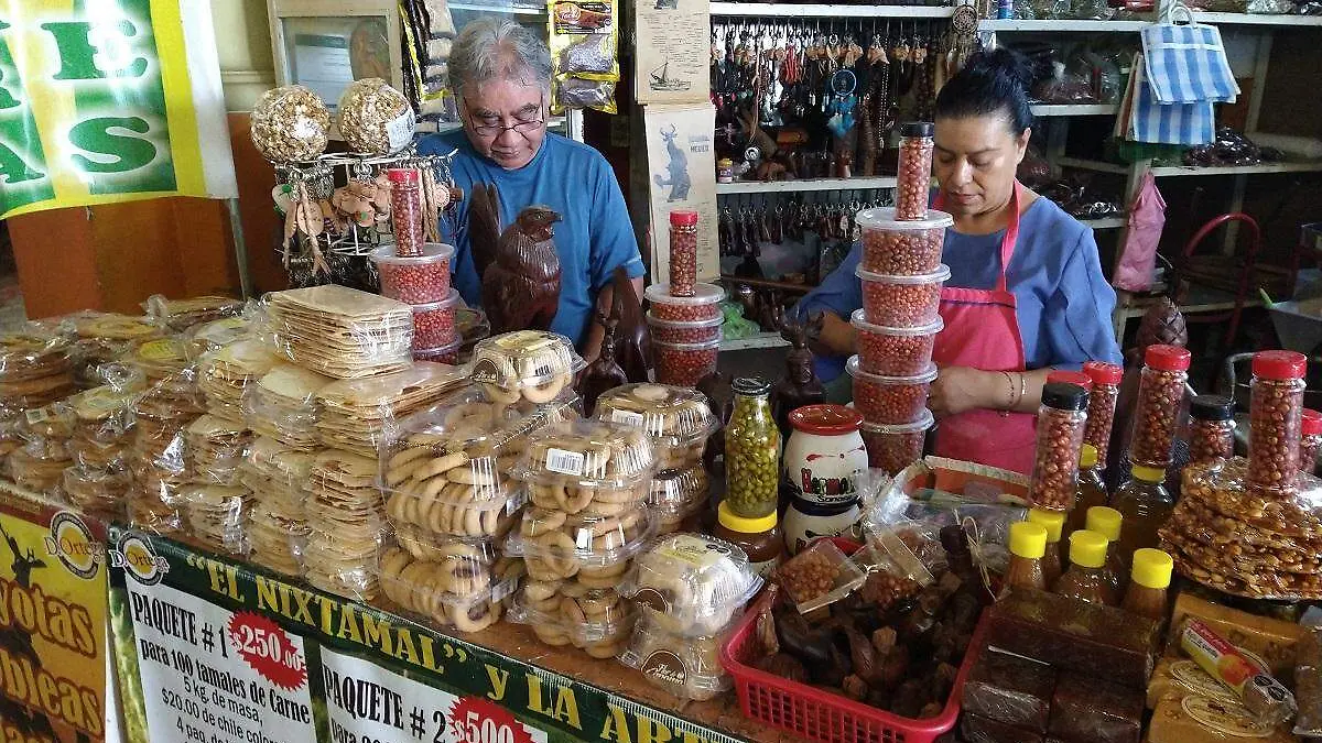 Damián Ortega comerciante vendedor mercado 