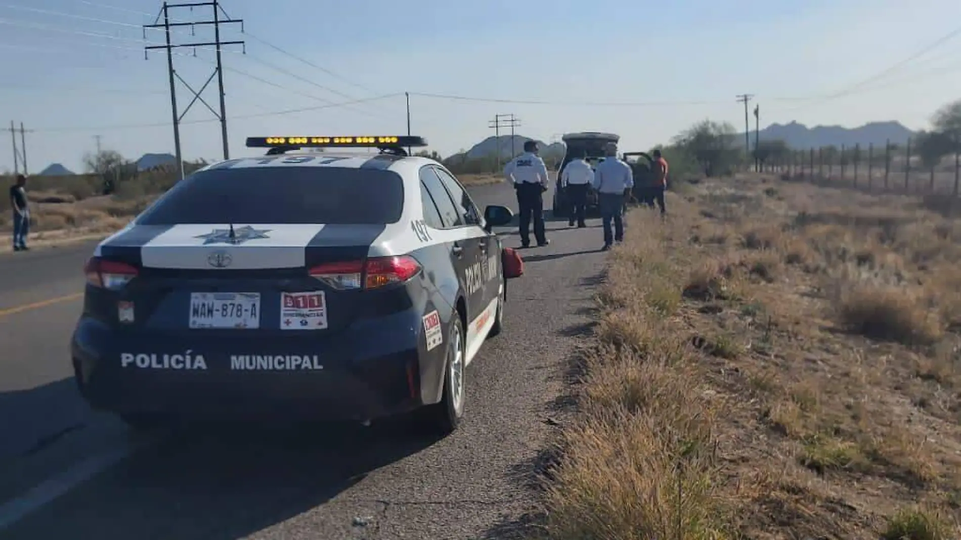 Patrulla-policía-municipal-carretera-semana-santa