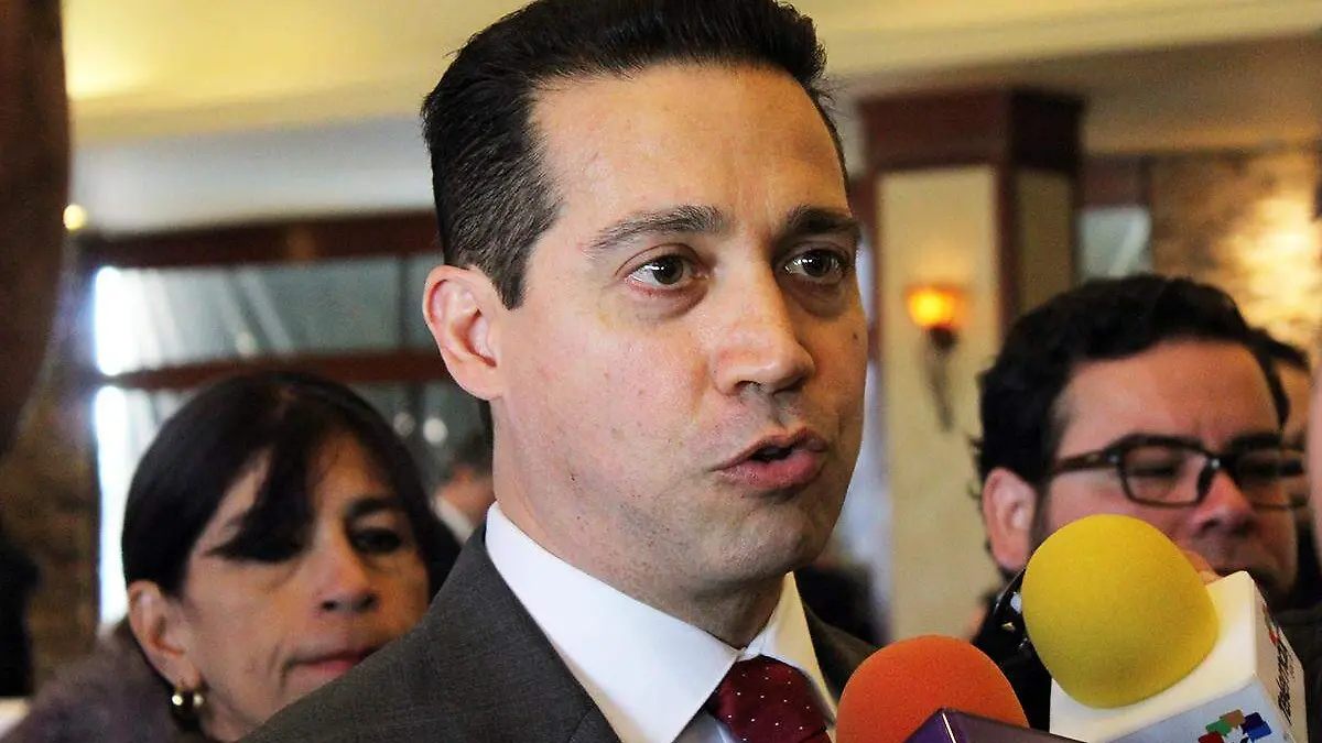  Arturo Fernandez Diaz- Mike Acosta (1)