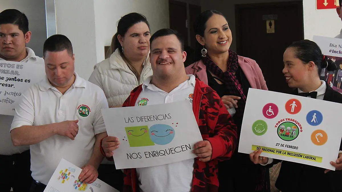 Dia Nacional por la inclusion laboral - Mike Acosta (9)