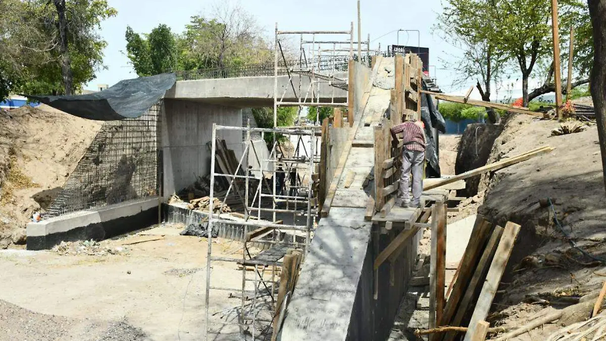 Obra del Paso a Desnivel en Hermosillo
