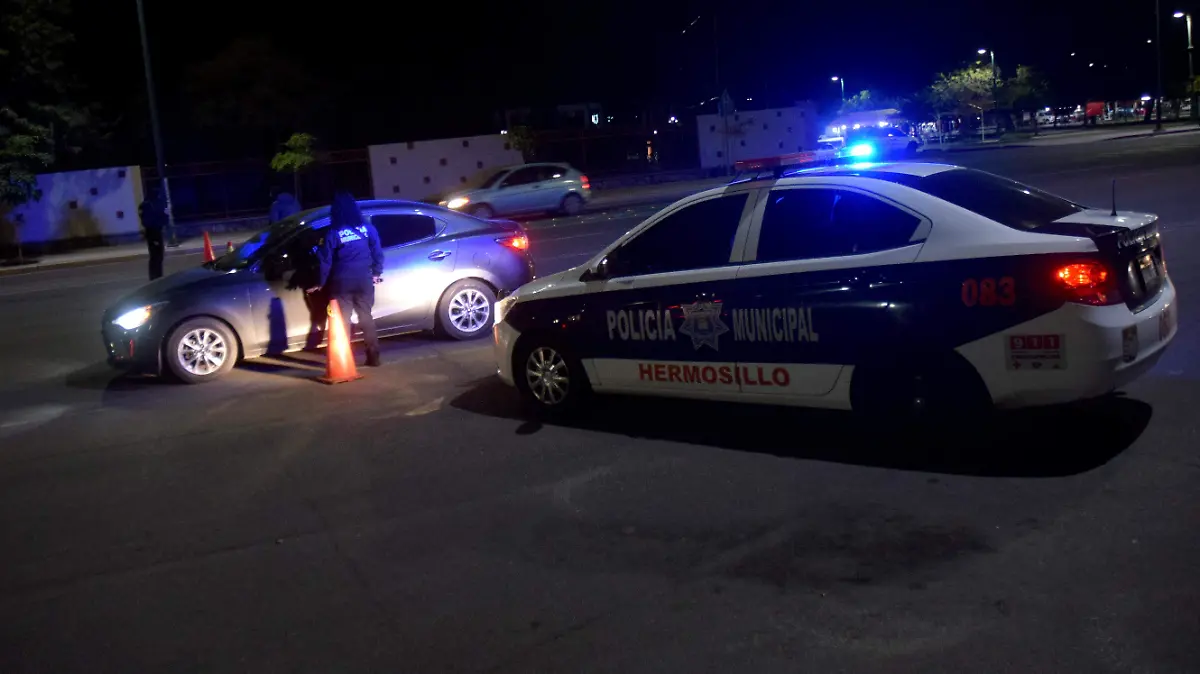 policias patrulla filtro reten noche-Carlos Villalba (16)