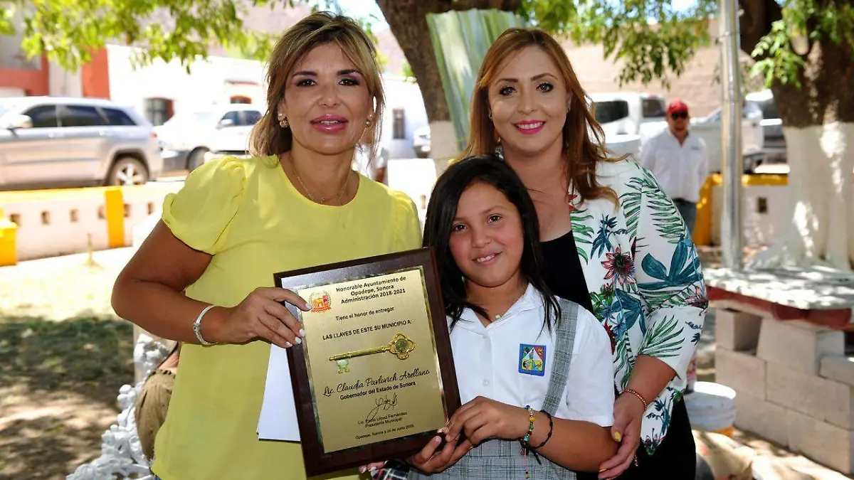 Gobernadora Opedepe 2